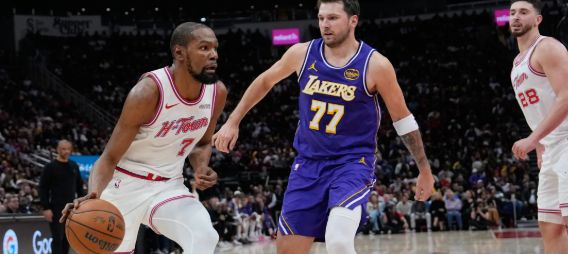 湖人两胜火箭暴露战术短板 勒布朗老辣化解进攻
