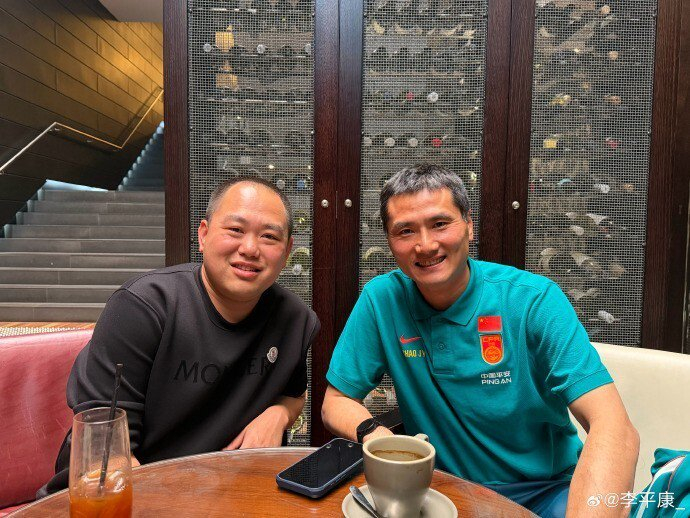 海外媒体人李平康点赞国足新纪律严明